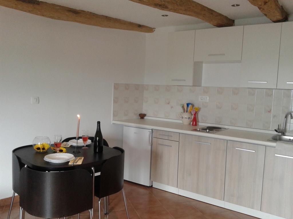 Apartment Bella Vista 2 Buzet Ruang foto